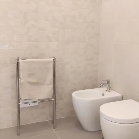 Homeinn Apartment Salerno
